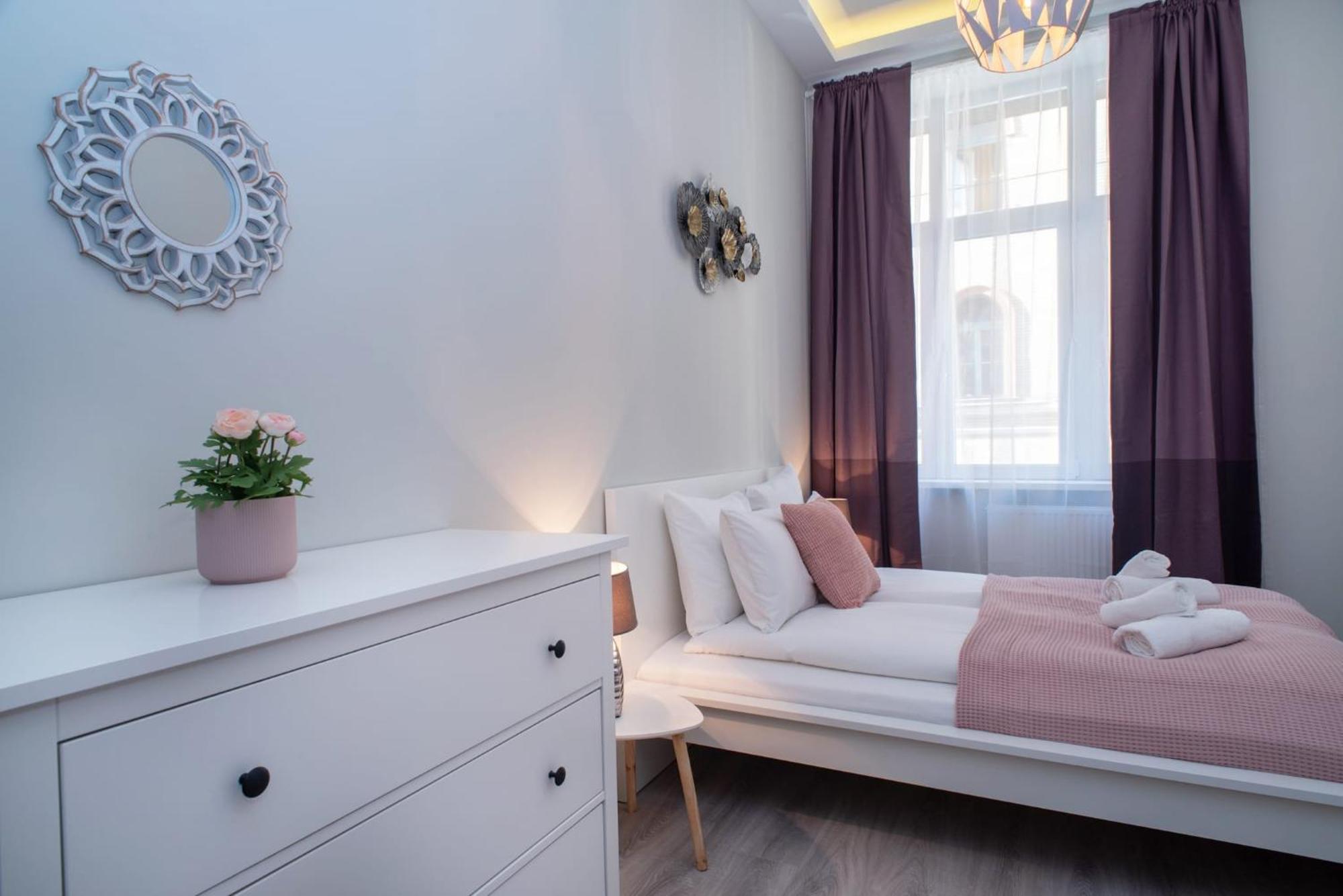 Very Central New And Large Ac Apartment Budapest Extérieur photo